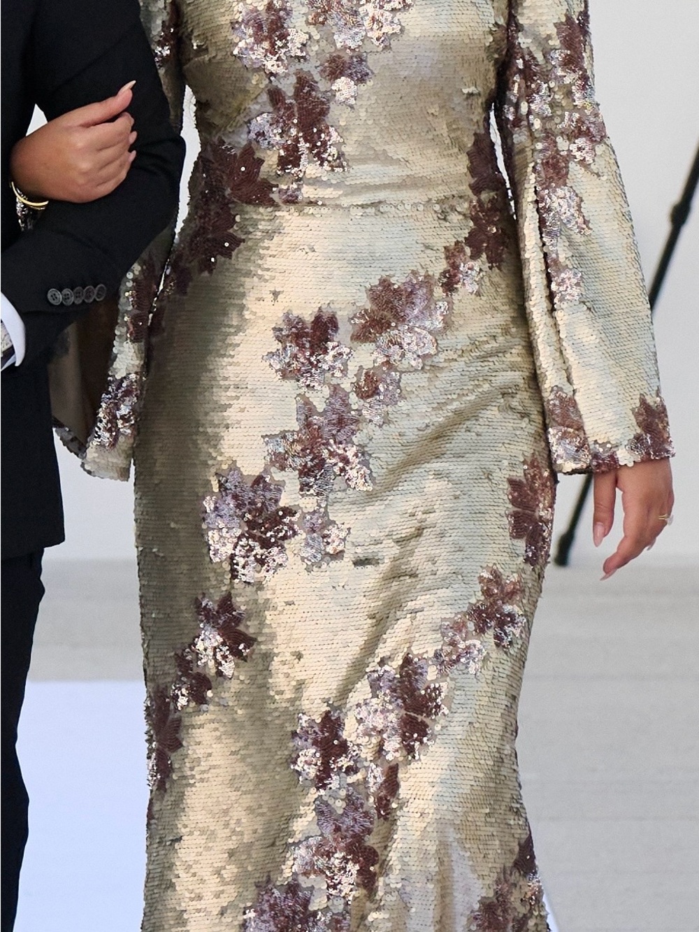Elegant Gold Floral Sequin Evening Dress